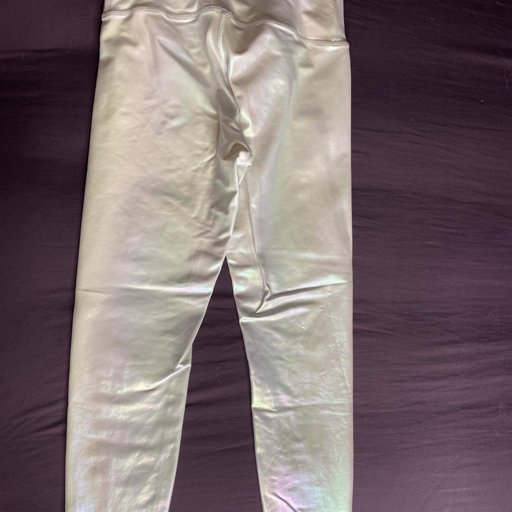 ZYIA Active Women’s iridescent white leggings